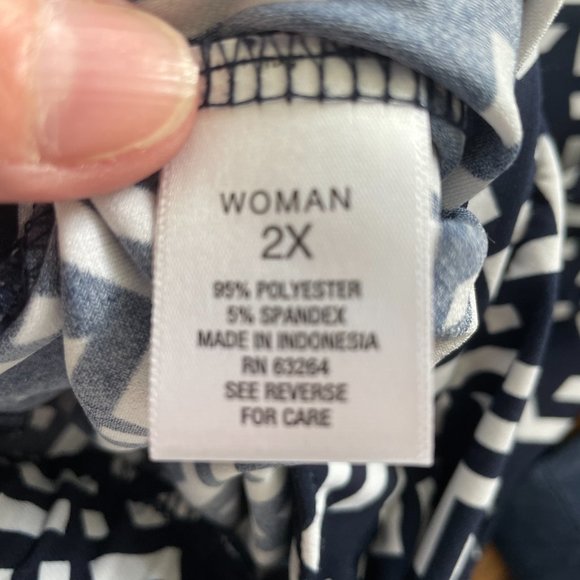 Women's Roz and Ali Wide Leg Dress Pant - Picture 4 of 4